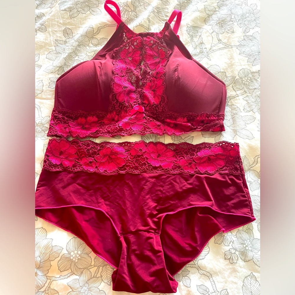 ADORE ME Bra and Panty set